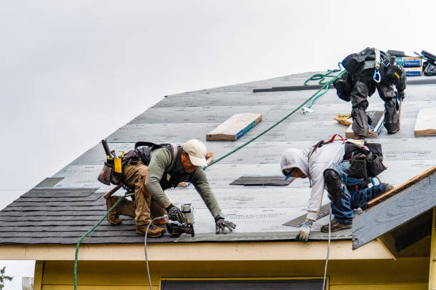 Professional Gutter Installation technician working in Middlefield, CT